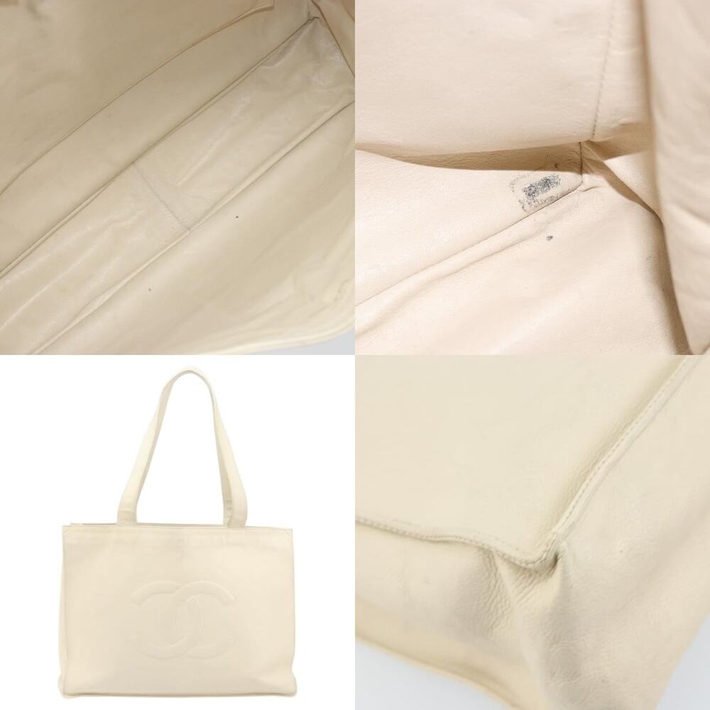 Chanel Caviar Skin White CC Tote - Picture 5 of 7